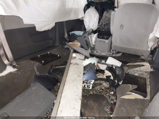 Toyota SIENNA LE 2020 5TDKZ3DC0LS083984 Image 8