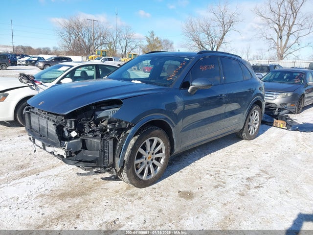 2019 PORSCHE CAYENNE WP1AA2AY7KDA00718 Photo 1