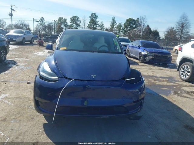 5YJYGDED4MF123082 Tesla Model Y Standard Range Rear-wheel Drive