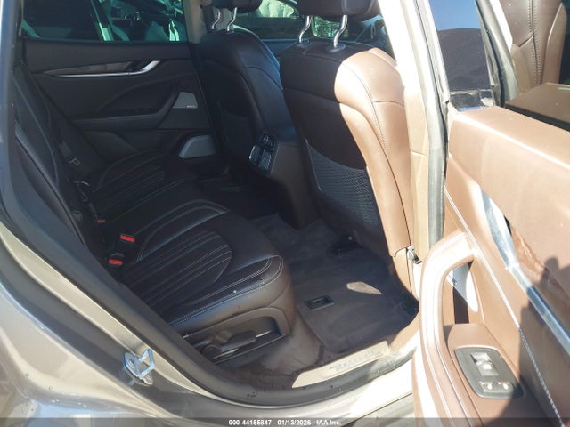 2017 MASERATI LEVANTE ZN661YUL6HX199860 Photo 7