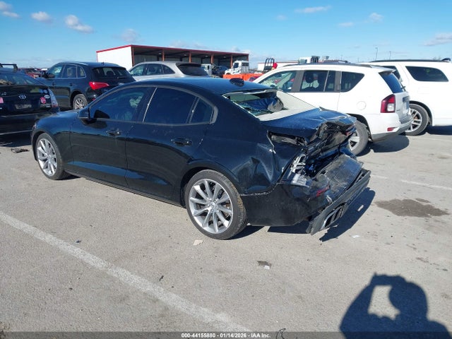 2020 VOLVO S60 7JR102FK3LG047481 Photo 2
