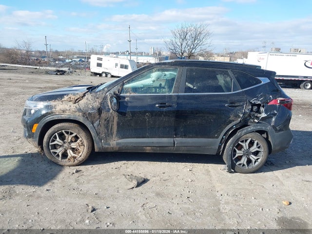 KNDERCAA5M7152308 KIA SELTOS EX