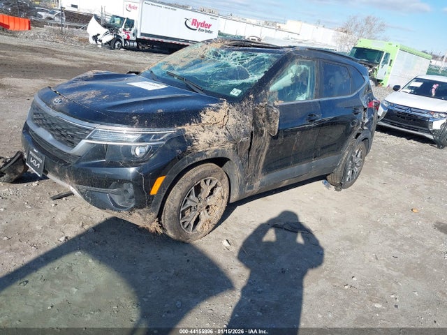 KNDERCAA5M7152308 KIA SELTOS EX