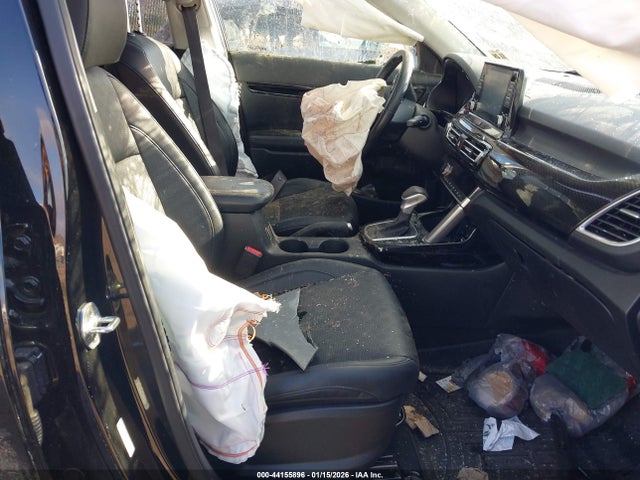 KNDERCAA5M7152308 KIA SELTOS EX