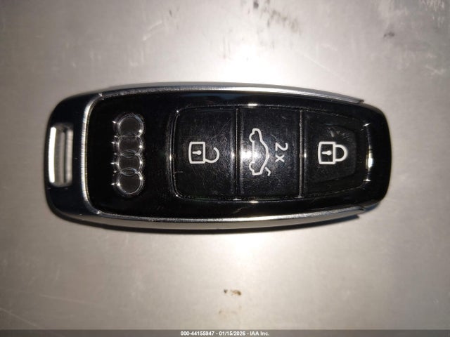 44155947 :رقم المزاد ، WA1FVBF15SD009905 vin ، 2025 Audi Q8 Prestige 55 Tfsi Quattro مزاد بيع