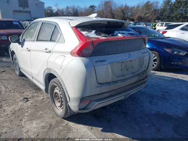 2018 MITSUBISHI ECLIPSE CROSS JA4AT5AAXJZ061993 Photo 2