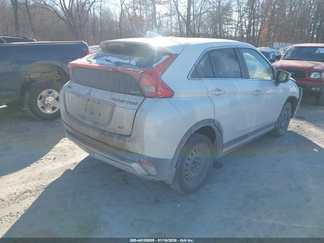 2018 MITSUBISHI ECLIPSE CROSS JA4AT5AAXJZ061993 Photo 3