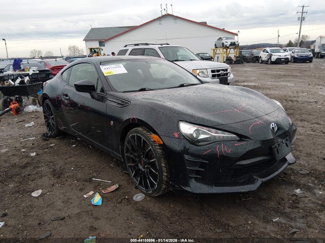 2017 TOYOTA 86 JF1ZNAA14H8701682