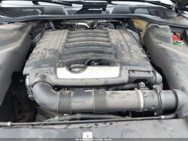 2018 PORSCHE CAYENNE WP1AA2A21JKA04981 Photo 9