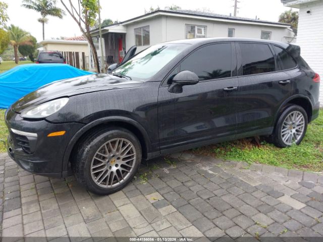 2018 PORSCHE CAYENNE WP1AA2A21JKA04981 Photo 1