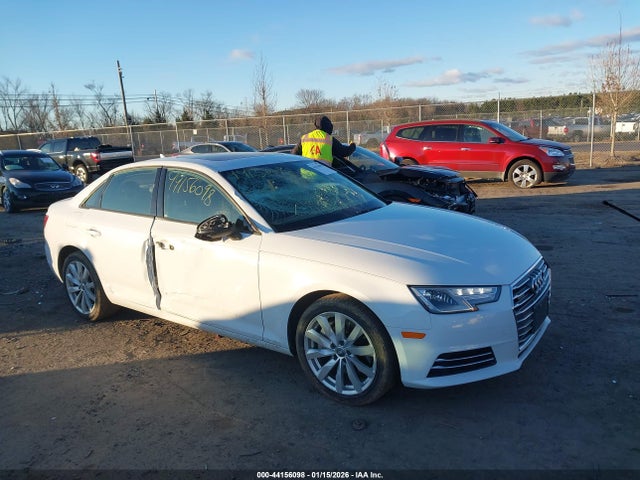 2017 AUDI A4 WAUANAF4XHN025831 Photo 0