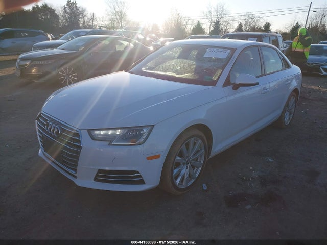 2017 AUDI A4 WAUANAF4XHN025831 Photo 1