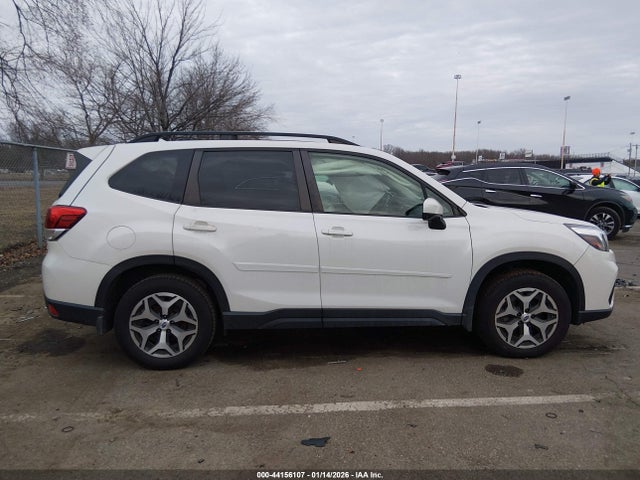 Продаж на аукціоні авто 2020 Subaru Forester Premium, vin: JF2SKAJC1LH471390, номер лоту: 44156107