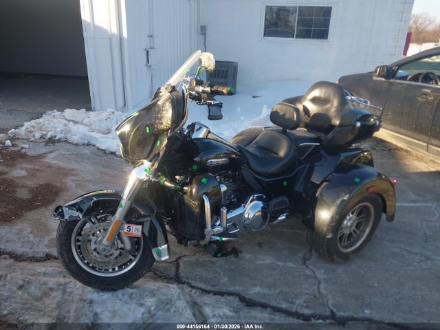 2016 HARLEY-DAVIDSON FLHTCUTG 1HD1MAL31GB857767 Photo 1