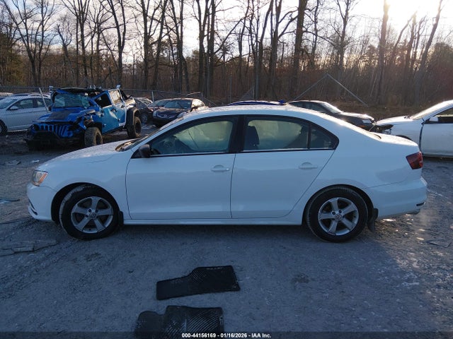 44156169 :رقم المزاد ، 3VW267AJ9GM394660 vin ، 2016 Volkswagen Jetta 1.4t S مزاد بيع