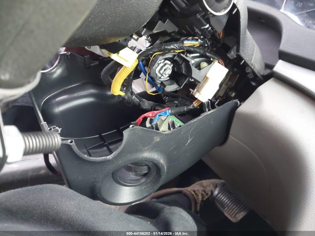 KMHD74LF8HU428421 Hyundai ELANTRA SE