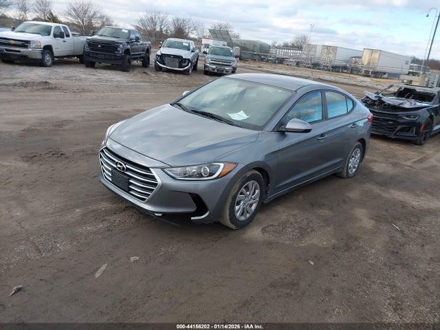 KMHD74LF8HU428421 Hyundai ELANTRA SE