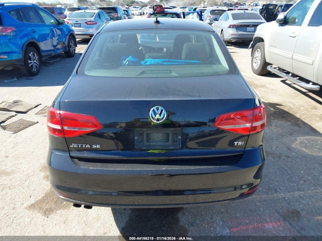 44156319 :رقم المزاد ، 3VWD17AJ9FM334058 vin ، 2015 Volkswagen Jetta 1.8t Se مزاد بيع