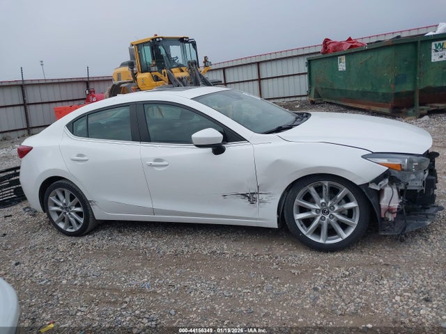 3MZBN1W3XHM127829 Mazda Mazda3 Grand Touring