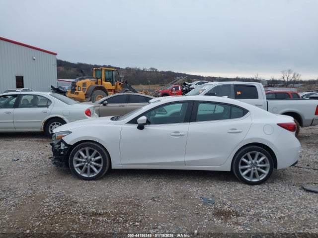 3MZBN1W3XHM127829 Mazda Mazda3 Grand Touring