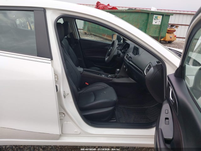 3MZBN1W3XHM127829 Mazda Mazda3 Grand Touring