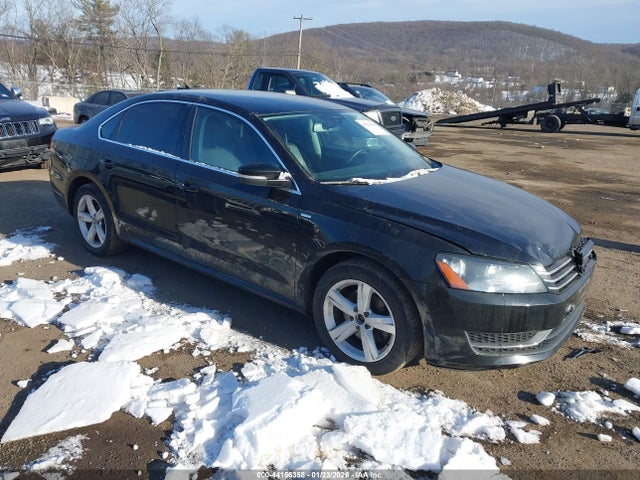 2014 VOLKSWAGEN PASSAT 1VWAT7A39EC047267
