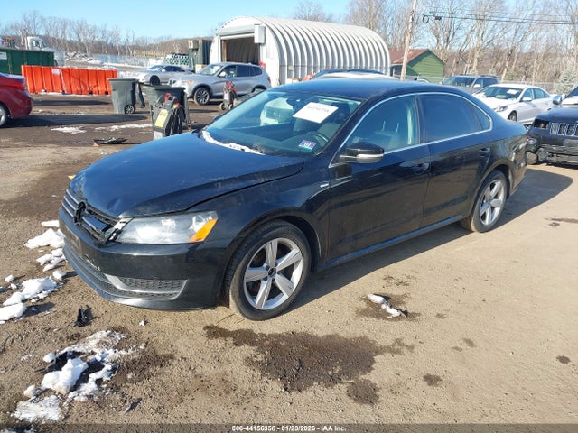 2014 VOLKSWAGEN PASSAT 1VWAT7A39EC047267 Photo 1