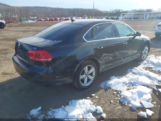 2014 VOLKSWAGEN PASSAT 1VWAT7A39EC047267 Photo 3