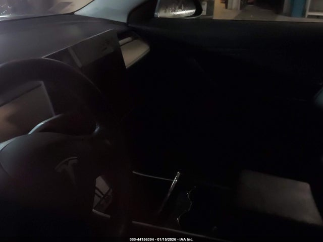 44156394 :رقم المزاد ، 5YJ3E1EA4JF158835 vin ، 2018 Tesla Model 3 Long Range/mid Range مزاد بيع