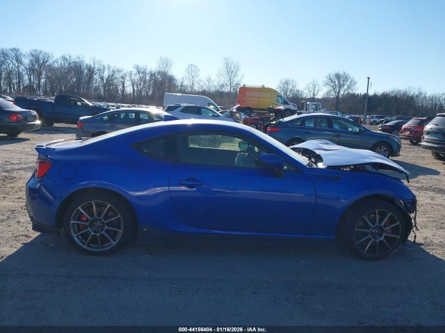 44156404 :رقم المزاد ، JF1ZCAC12H9604333 vin ، 2017 Subaru Brz Limited مزاد بيع