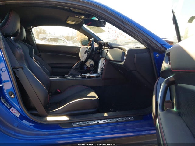 44156404 :رقم المزاد ، JF1ZCAC12H9604333 vin ، 2017 Subaru Brz Limited مزاد بيع