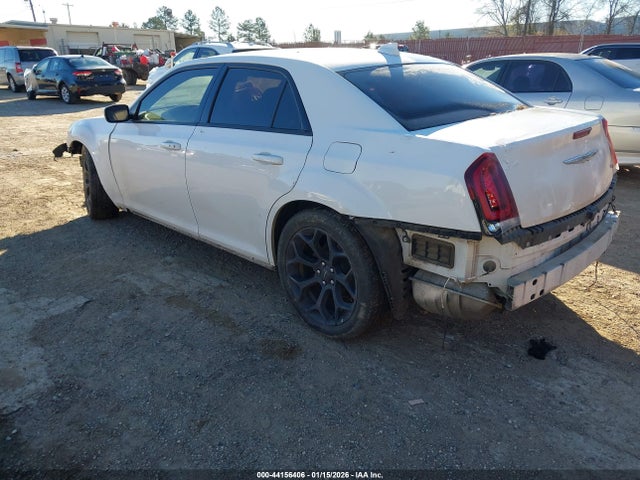 Продаж на аукціоні авто 2019 Chrysler 300, vin: 2C3CCABG8KH564857, номер лоту: 44156406