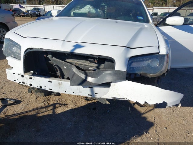 Продаж на аукціоні авто 2019 Chrysler 300, vin: 2C3CCABG8KH564857, номер лоту: 44156406