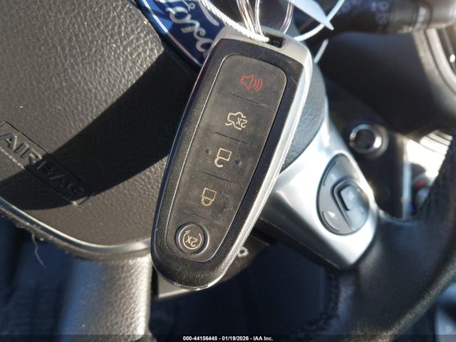 1FMCU9J92EUE19269 Ford Escape Titanium