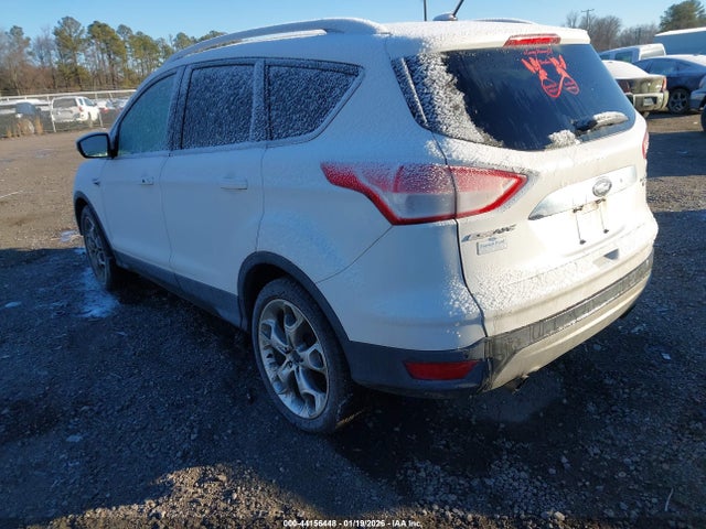 1FMCU9J92EUE19269 Ford Escape Titanium