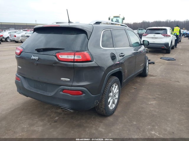 2016 Jeep Cherokee Latitude მანქანა იყიდება აუქციონზე, vin: 1C4PJLCSXGW302994, აუქციონის ნომერი: 44156461