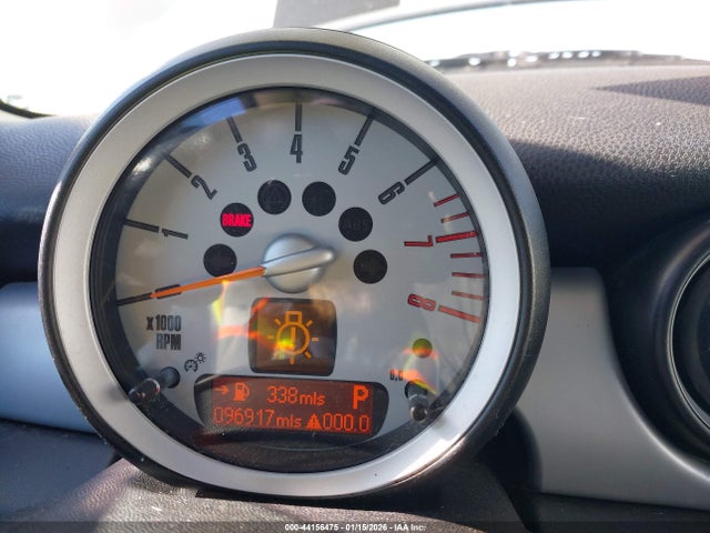 2009 MINI COOPER WMWMF33539TW72670 Photo 6
