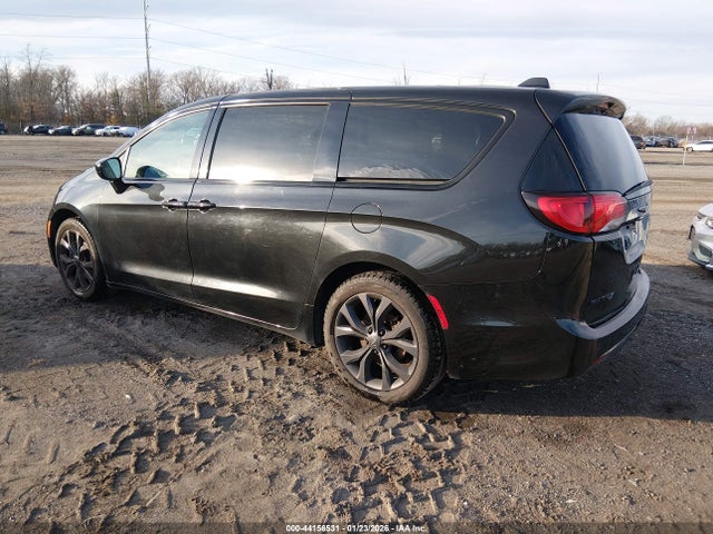 Продаж на аукціоні авто 2020 Chrysler Pacifica Touring, vin: 2C4RC1FG6LR147748, номер лоту: 44156531