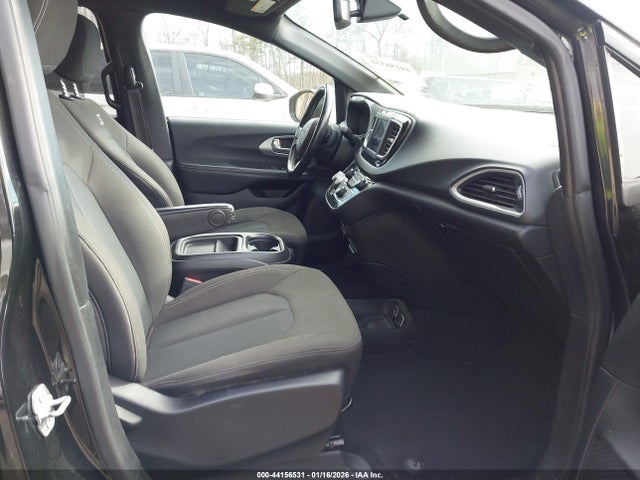 Продаж на аукціоні авто 2020 Chrysler Pacifica Touring, vin: 2C4RC1FG6LR147748, номер лоту: 44156531