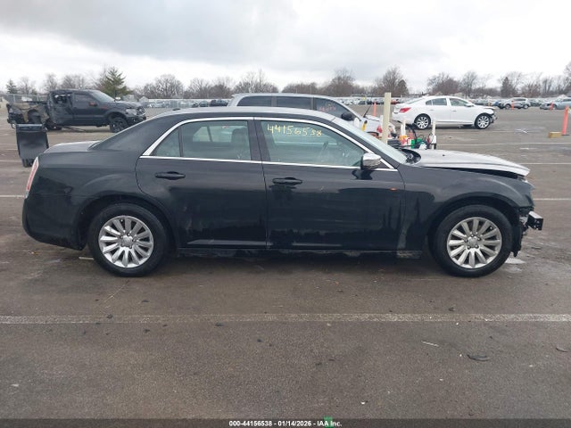 Chrysler 300 2014 2C3CCAAG8EH276083 Image 13