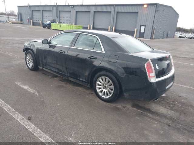 Chrysler 300 2014 2C3CCAAG8EH276083 Image 3