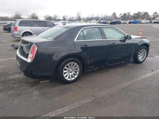 Chrysler 300 2014 2C3CCAAG8EH276083 Image 4