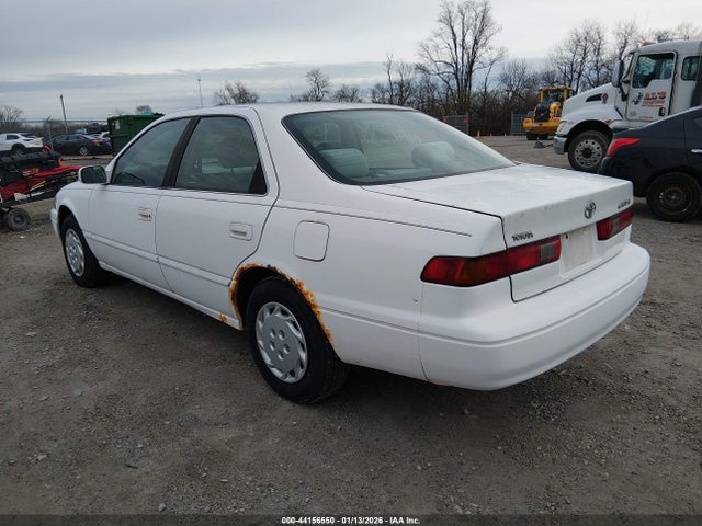 1999 TOYOTA CAMRY 4T1BG22K7XU889439 Photo 2