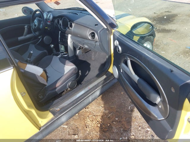 2002 MINI COOPER S WMWRE33482TD55413 Photo 4