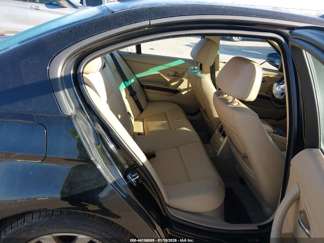 2007 Bmw 328i მანქანა იყიდება აუქციონზე, vin: WBAVA37527NL16886, აუქციონის ნომერი: 44156589