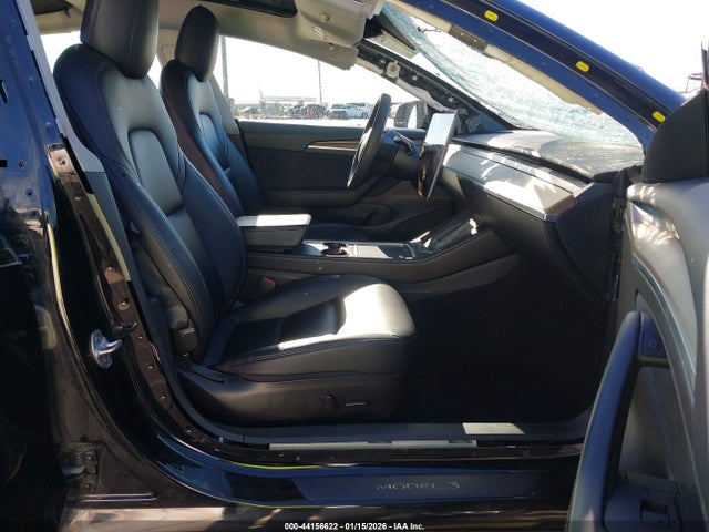 2021 TESLA MODEL 3 5YJ3E1EB2MF061033 Photo 4