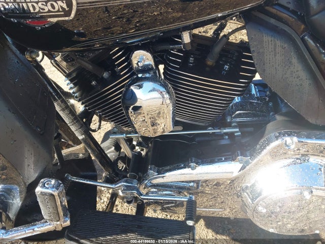 2009 HARLEY-DAVIDSON FLHTCU 1HD1FC4129Y680374 Photo 8