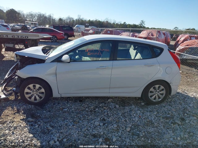 KMHCT5AE2HU356977 Hyundai ACCENT SE