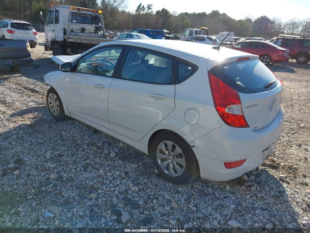 2017 HYUNDAI ACCENT KMHCT5AE2HU356977 Photo 2