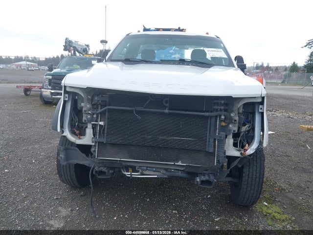Ford F-450 Chassis Xl 2019 1FDUF4GT0KEE84616 Image 11